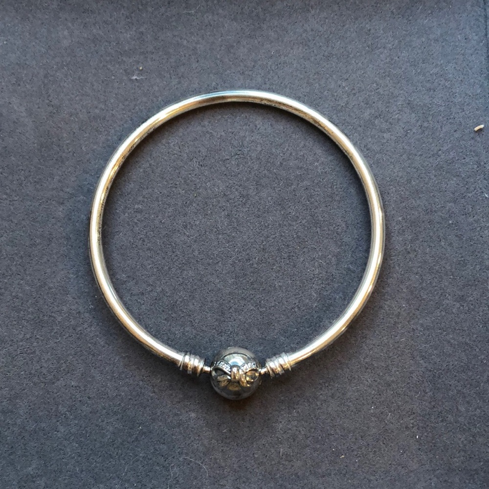 Pandora silver bow bangle